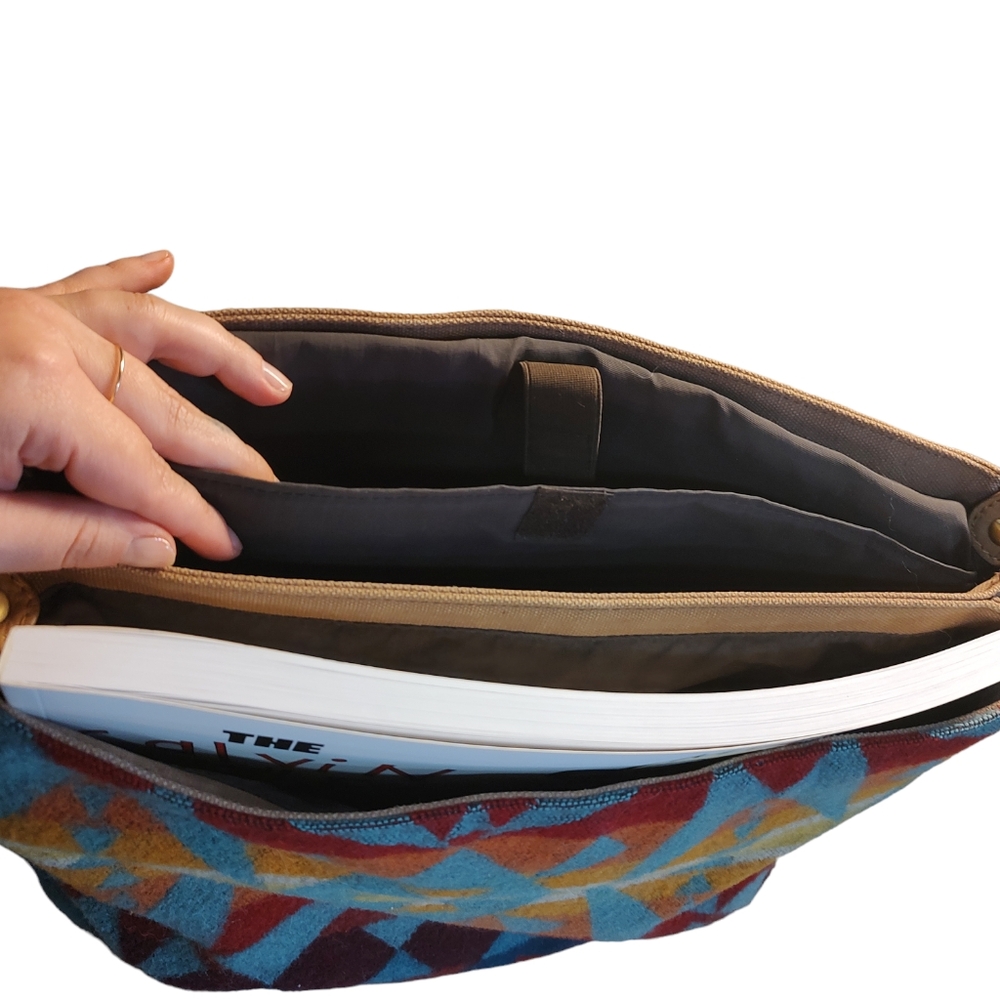 Pendleton laptop/messenger bag - Picture 5 of 9